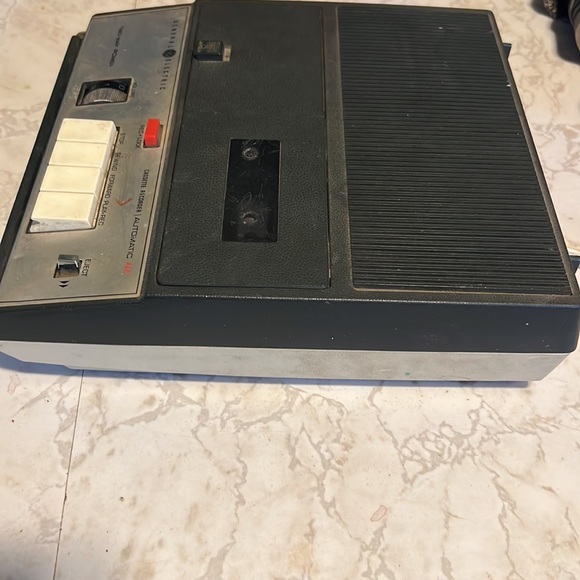Vtg General Electric GE Model M8420A Cassette Recorder Automatic ALC with Mic - Picture 15 of 16